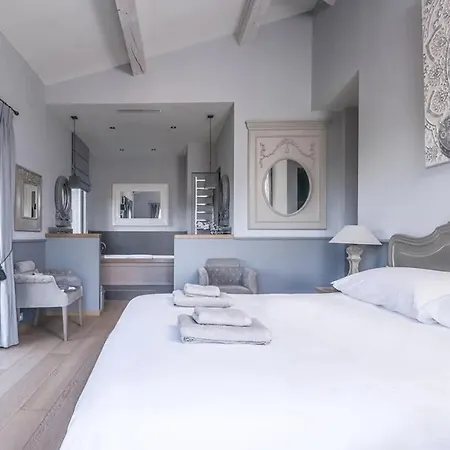 Luxe Gassin & Piscine סן טרופז